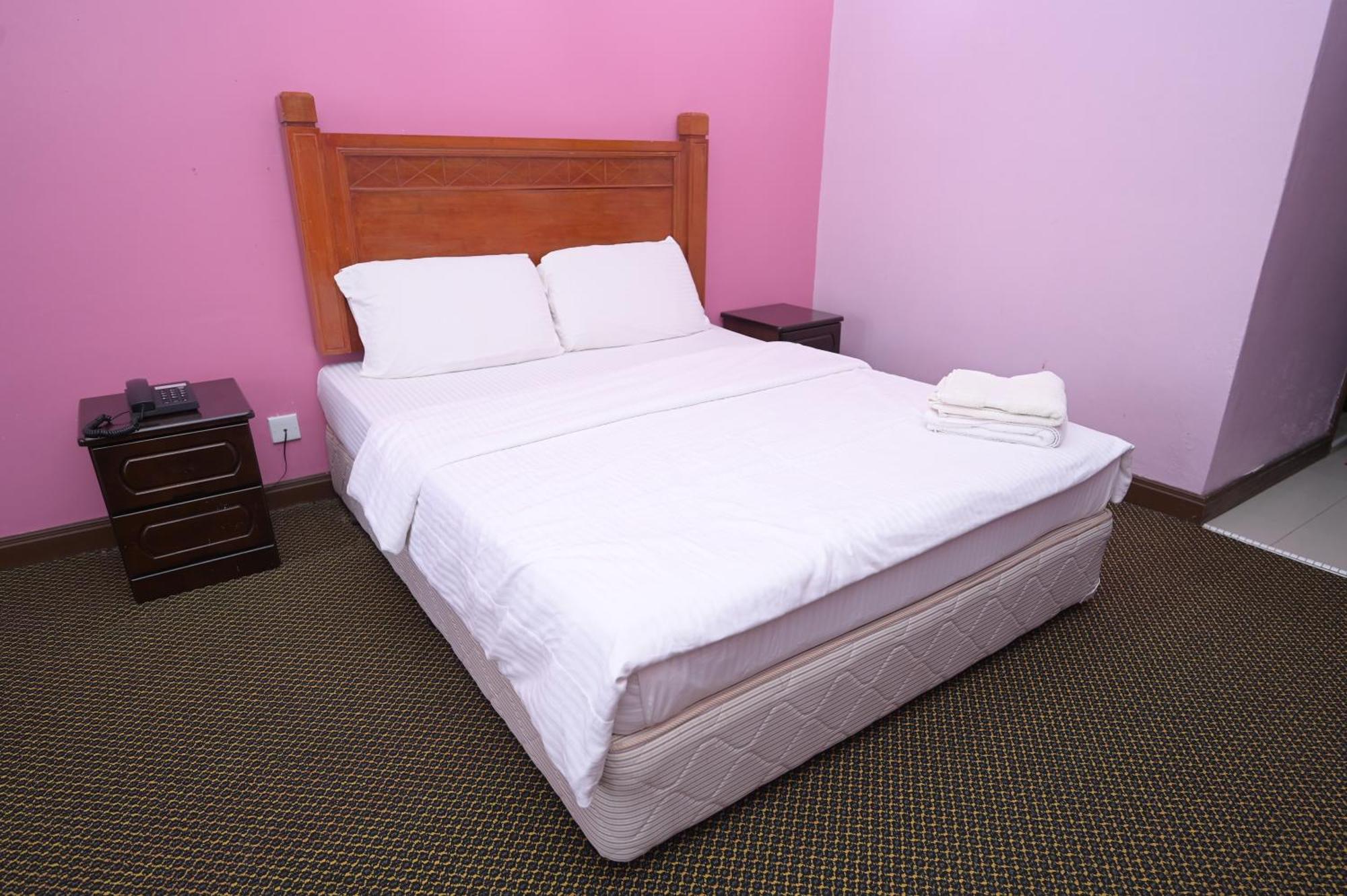 Kesedar Hotel Travel & Tours Sdn Bhd Gua Musang Exterior foto